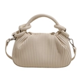 Elegante borsa a mano plissettata color panna con manico a nodo e dettagli in metallo - Bianco