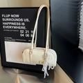 Retro cream white Boston shoulder bag with pearl lace bow detail and silver hardware - Cream White (With Pearl Lace Pendant)