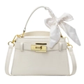 Elegante witte handtas met krokodillenreliëf, gouden slot en decoratief lint detail - Broken Wit