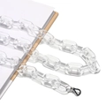Détail de la chaîne de lunettes en acrylique transparent avec anneaux métalliques et boucles - Blanc Clair