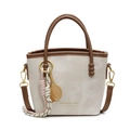 Beige emmertas met bruine handvatten, geweven knoopbedeltje en tennisracket hanger - Zonder Hanger / Broken Wit