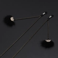 Catena per occhiali nera alla moda con base in metallo e strass e pompon in morbida pelliccia - Stile Pompon Nero con Strass (GL703)