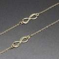 Cadena dorada de infinito para gafas de sol con acabado metálico de alta calidad - Dorado