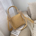Bolso transparente amarillo tipo jelly con un neceser interior de PU en amarillo - Amarillo