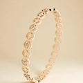 Dettaglio del bracciale in acciaio inossidabile placcato oro 18k con motivi a moneta - Bracciale Moneta Color Oro (39-E-5)