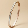 Armreif aus roségoldenem Edelstahl mit Zirkonia-Besatz für Damen, elegantes Design - Roségold Zirkon Stil (39-D-10)