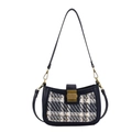 Borsa a tracolla in pelle blu scuro con pannello a quadri bianco e nero e fibbia dorata - Blu