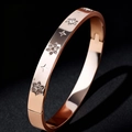 Bracciale rigido in acciaio inossidabile oro rosa con incisioni a stella e cristalli - Colore Acciaio (39乙-C-1)
