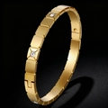 Bracciale in acciaio inossidabile placcato oro 18K con maglie quadrate e zirconi lucenti - Bracciale in Zirconia Quadrato Oro