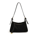 Borsa hobo classica in pelle scamosciata nera con silhouette elegante e finiture dorate - Nero