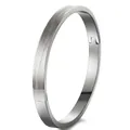 Detail van een zilveren roestvrijstalen armband met geborstelde en gepolijste afwerking - Zilveren Armband (39乙-E-6 Steel Color Bangle)
