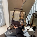 Vintage Rucksack aus Segeltuch und Leder in Beige und Braun mit Hasenanhänger - Mit Anhänger / Gebrochenes Weiß
