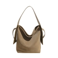 Sac seau hobo minimaliste en cuir kaki avec large bandoulière et logo de marque - Petit / Vert