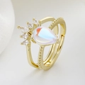 Goldener Doppelring mit birnenförmigem Mondstein und funkelnden Zirkon-Steinen in Kronenform - Einstellbar Offen / Gold