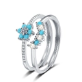 Blaues Blumenring-Set mit Perlen und Zirkonia in eleganter Silberoptik - Einstellbar Offen / Weißgold