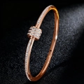 Roségouden roestvrijstalen klaverarmband ingelegd met pavé-kristallen - Roségoud Taille Micro-Pave Stijl