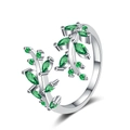 Silberner Zweig-Ring mit grünen Marquise-Steinen in einem von der Natur inspirierten Design - Einstellbar Offen / Grüner Zirkon