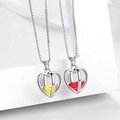 Collana con ciondolo a cuore cavo con strass rossi e gialli su catena a maglia argento - Zircone Rosso