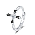 Verstellbarer Kreuzring aus Silber mit schwarzer Emaille und quadratischem Zirkonia-Stein - Einstellbar Offen / Weißgold