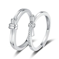 Anelli di coppia regolabili con nodo elegante e pavé di cristalli in finitura argento - Aperto Regolabile / Anelli di Coppia Amore Semplice (Design a Nodo)