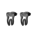 Vista macro degli orecchini a lobo a forma di dente in acciaio inossidabile nero lucido - Forma del Dente Cavo / Nero Opaco