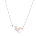 Vista detallada del colgante de colibrí en oro rosa con diseño calado elegante - Oro Rosa