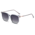 Polarisierte Quadrat-Sonnenbrille für Herren mit grauem Rahmen und Verlaufsgläsern - Transparenter Grauer Rahmen / Doppelgraue Verlaufsgläser (C2 Double Grey)