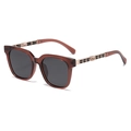 Brown oversized polarized sunglasses with chain design temples and dark gray lenses - Wine Red (C3)