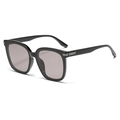Schicke schwarze quadratische Oversized-Sonnenbrille mit grauen Gläsern und Silberdekor - Schwarzer Rahmen Hellgraue Gläser (C1-2)