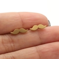 Boucles d'oreilles moustaches dorées en acier inoxydable, forme unique pour femmes - Style Moustache (679) / Doré