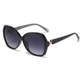 Occhiali da sole polarizzati quadrati da donna con aste glitterate argento e nero - Montatura Nero Lucido Lenti Sfumate Grigio (C1)