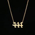 Collana con ciondolo gotico numero angelico 444 in acciaio inossidabile dorato e catena - 444(XT444G) / Oro