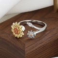 Adjustable sunflower spinner ring in silver and gold tones with orange gemstones - Sunflower-Spinner 05