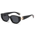 Cat eye polarized sunglasses with black frames and decorative golden H hinges for women - Bright Black