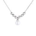 Collana di perle minimalista con sfere d'argento a V e ciondolo con perla bianca lucida - Oro Bianco