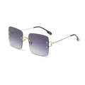 Frameless rectangle sunglasses with purple gradient lenses and gold metal temples - Gradient Grey