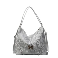 Silberne Tote-Tasche mit Marmormuster, Metall-Schmetterlingsverschluss und Tragegurten - Silber