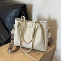 Grande borsa tote in pelle bianco crema con tracolla intrecciata geometrica vintage - Bianco