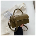 Minimalistische olivgrüne Handtasche mit goldenen Beschlägen und V-Klappenverschluss - Grün