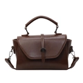 Borsa a tracolla marrone vintage con manico e chiusura con elegante fibbia in metallo - Marrone
