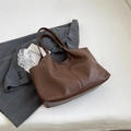 Borsa tote marrone testurizzata a grana di litchi capiente, borsa a spalla minimalista - Grande Capacità (38x28x13cm) / caffè