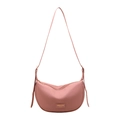 Bolso de hombro rosa de media luna con pliegues verticales y correa ajustable - Rosa