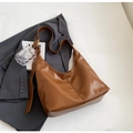 Minimalist retro brown leather hobo shoulder bag with adjustable strap and golden buckle - Brown