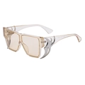 Gafas de sol cuadradas champán Y2K con patillas de llama plateada sobre blanco - C2 Montura Champaña Lentes Marrón Claro