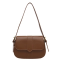 Borsa a tracolla classica marrone stile sella con patta e dettagli dorati - Marrone