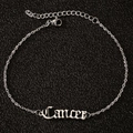 Détail du pendentif Cancer sur une chevillère en argent avec fermoir mousqueton réglable - Cancer / Argent