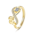 Anillo infinity dorado con diseño de huella de bebé y gema de corazón de mujer - Abierto Ajustable / Color Dorado