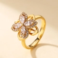 Gold flower ring with marquise-cut cubic zirconia in a sparkling clover design - Ring / Gold