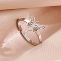 Bague ange papillon réglable en acier inoxydable argenté sur soie rose élégante - Déesse Acier