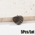 Set di 5 ciondoli a cuore neri traforati con motivo a spirale per gioielli fai-da-te - Stile Cuore a Spirale (595黑色)